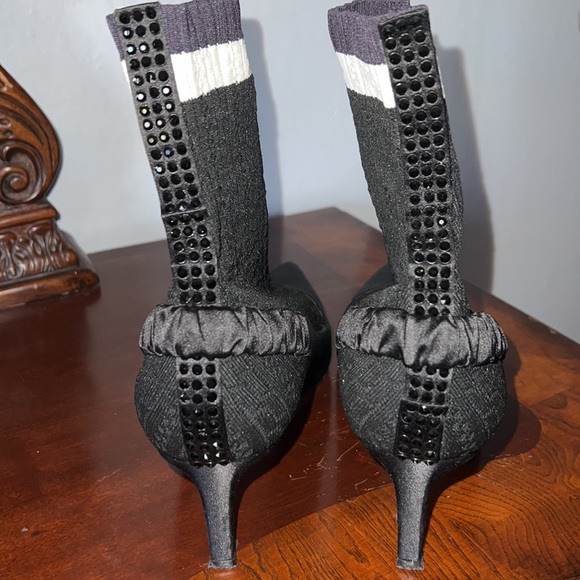 Stuart Weitzman black studded sock boots size 7 - Picture 7 of 9